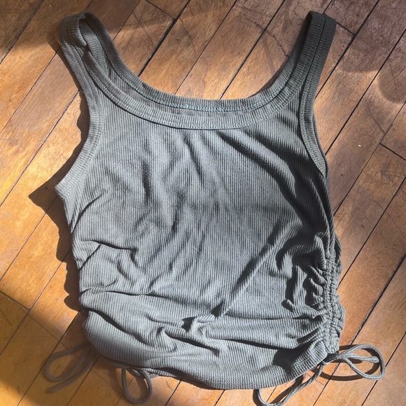 Princess Polly Tops - Princess Polly green ruched tank top